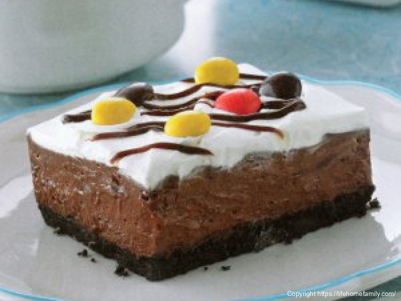 Chocolate Peanut Butter Candy Dessert