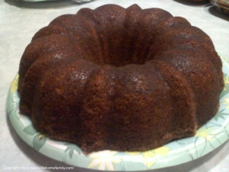 Applesauce Cake