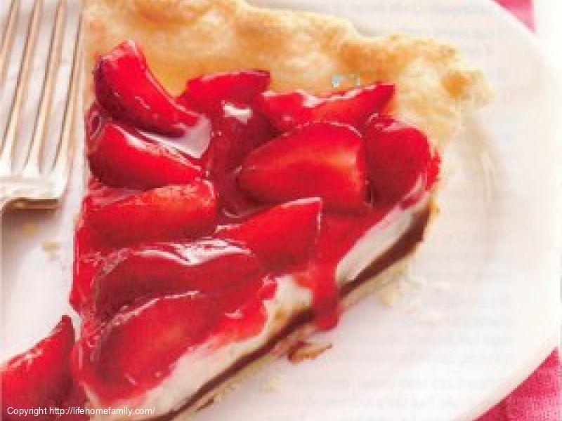 Black Bottom Strawberry Cream Pie