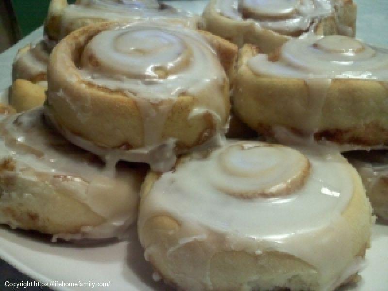 Sour Cream Cinnamon Rolls