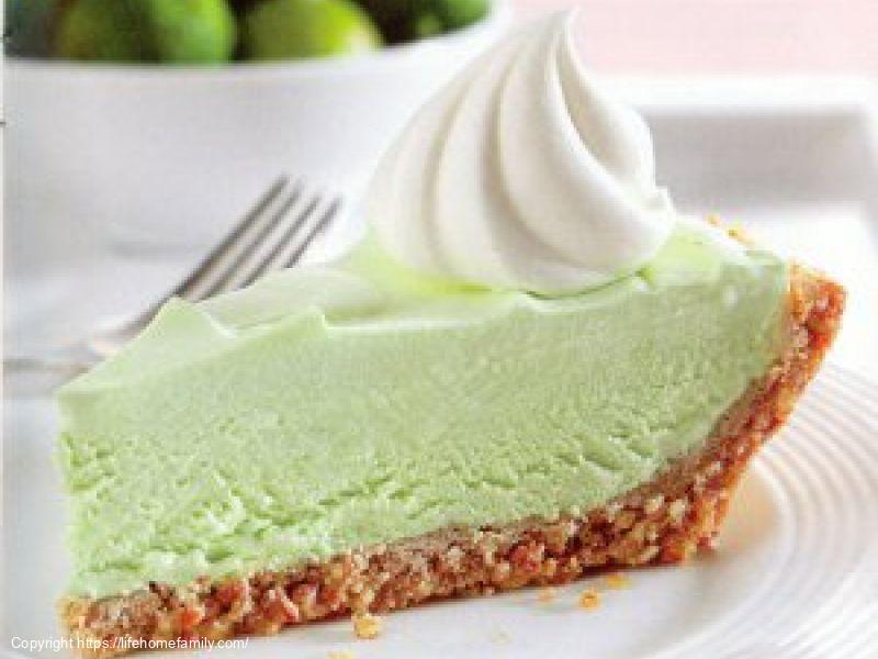 Key Lime Pie with pretzel crust